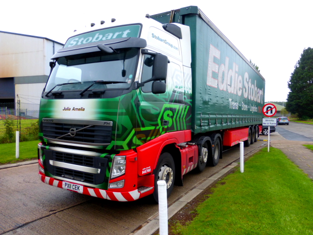 H4740 - PX11 CEK - Julia Amelia @ Stobart, Carlisle Depot