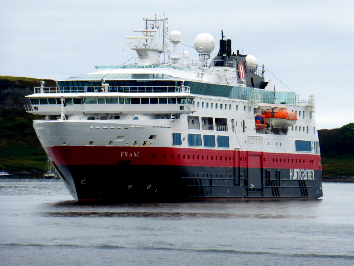 (209) Hurtigruten FRAM @ Oban
