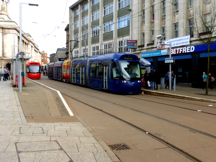 207 +206 (2014) Bombardier Incenrtos AT65 @ Old Market Square