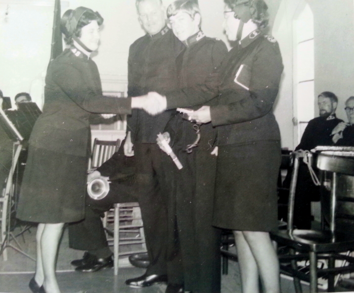 1969 July - Joe, Mona & Howard Smith farewell for Luton Temple