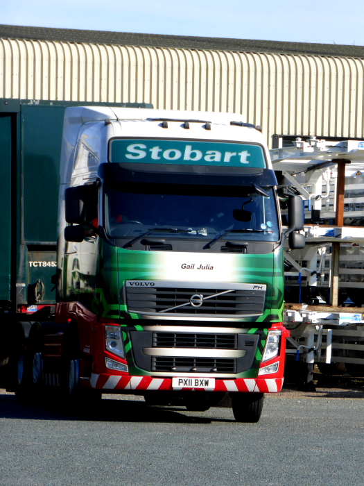 H4658 - PX11 BXW - Gail Julia @ Stobart Depot Carlisle