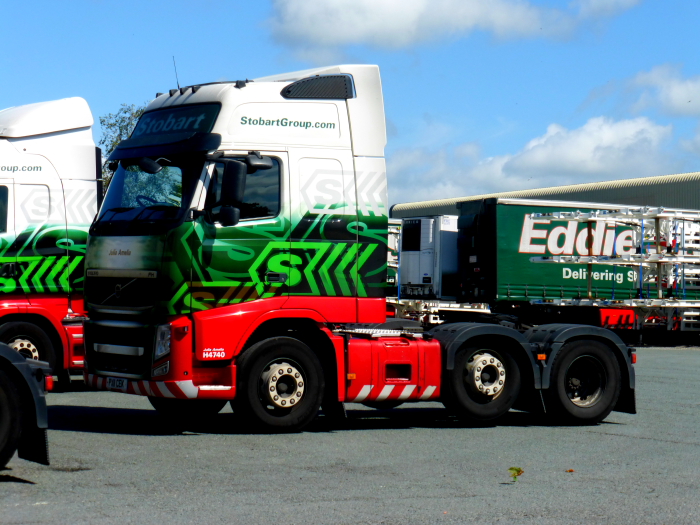 H4740 - PX11 CEK - Julia Amelia @ Stobart Depot Carlisle