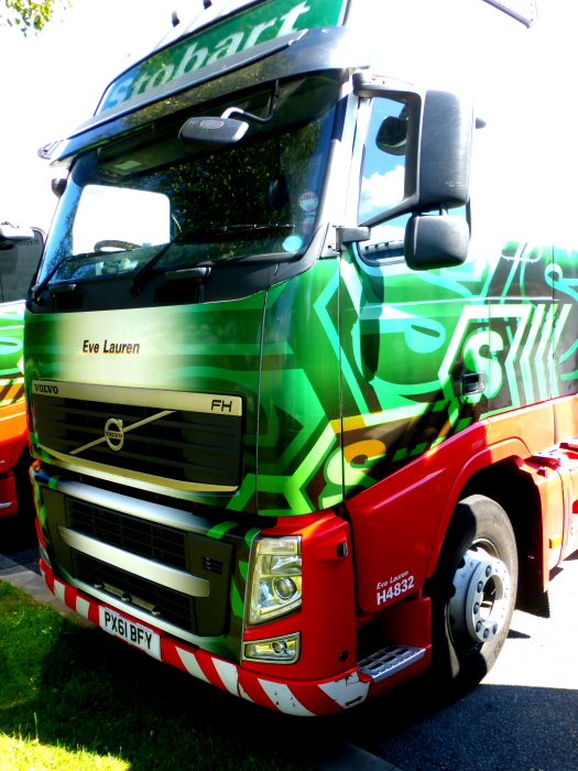H4832 - PX61 BFY - Eve Lauren @ Stobart Depot Carlisle