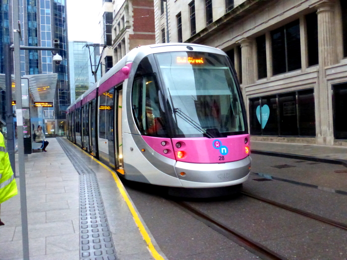 28 (2016) CAF Urbos 3 @ Birmingham Bull Street Terminus - Arriving