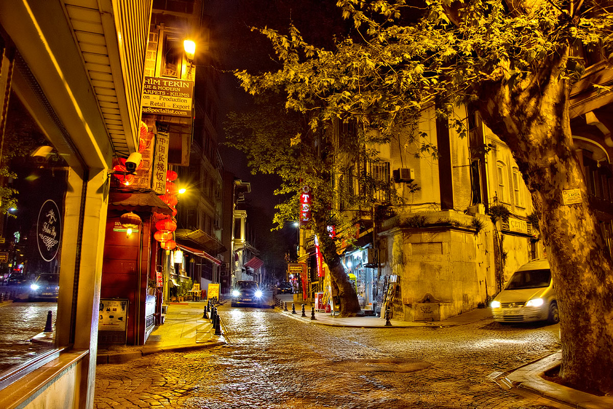 Istanbul-de-noche.jpg
