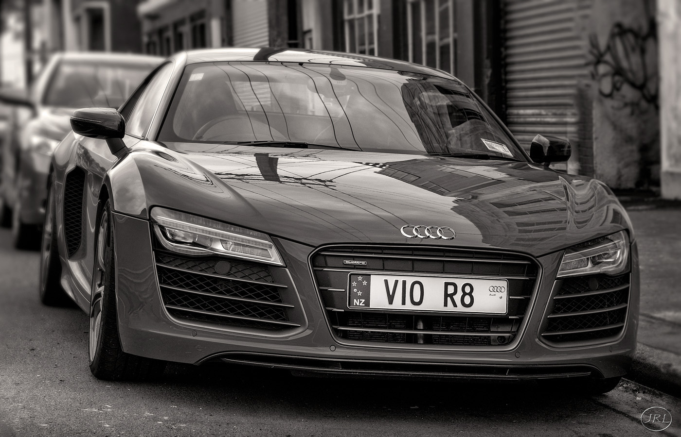 2011 AUDI R8.