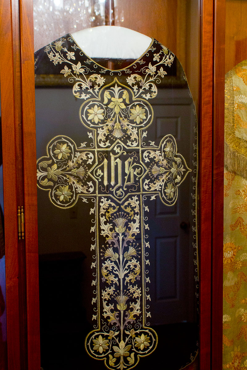  vestment from Mission Carmel Catholic church_MG_7744.jpg