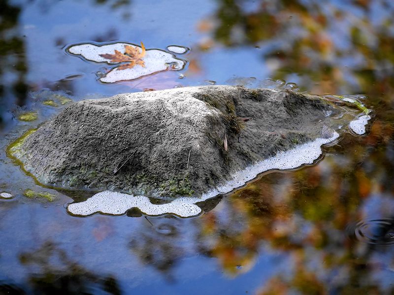 Islands in the Stream