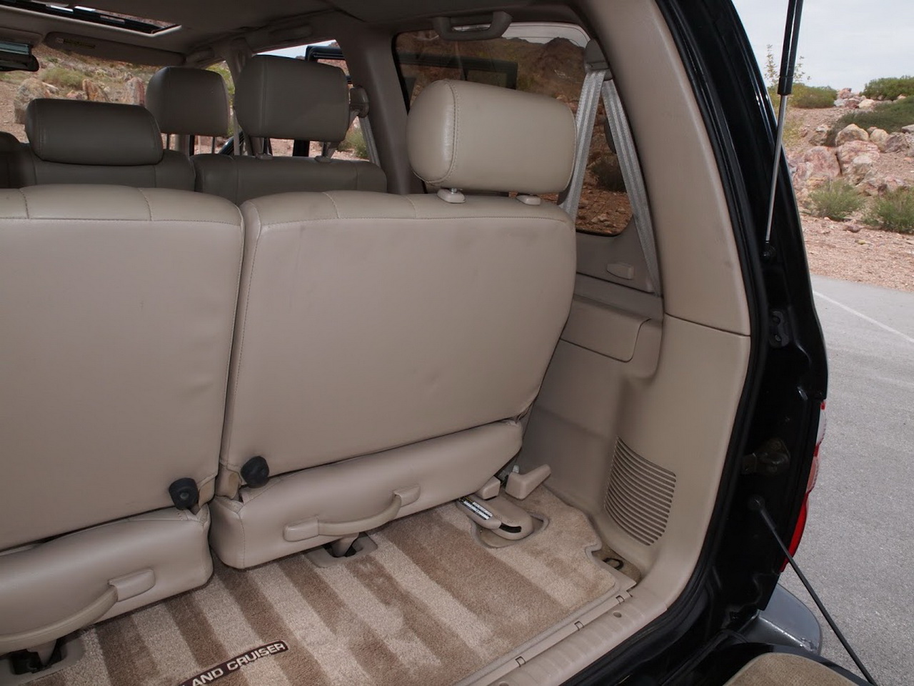 2000 Toyota Land Cruiser S_C_0120.JPG