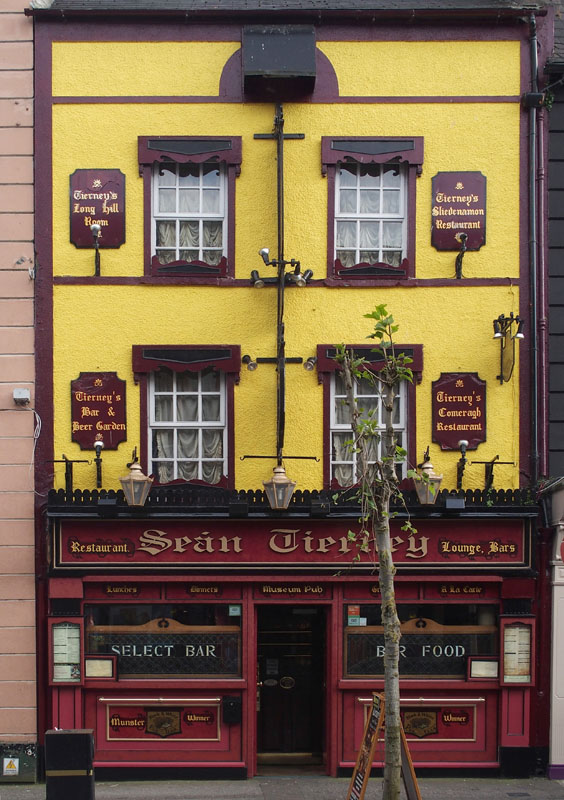 Irish Pub