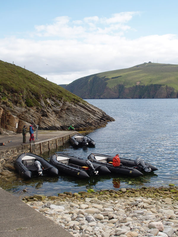 Landing at the Muckleflugga Shorestation