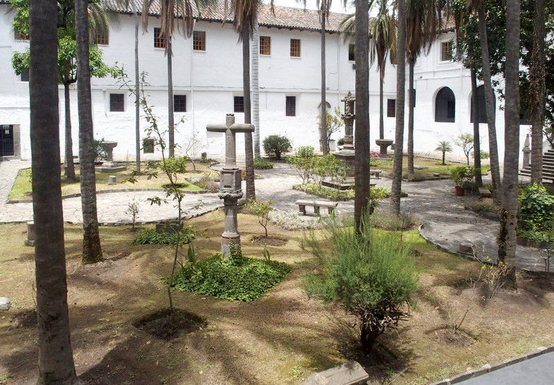 0036: San Francisco Convent courtyard