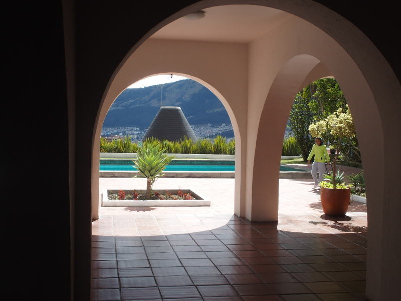 0068: Leaving Guayasamins house