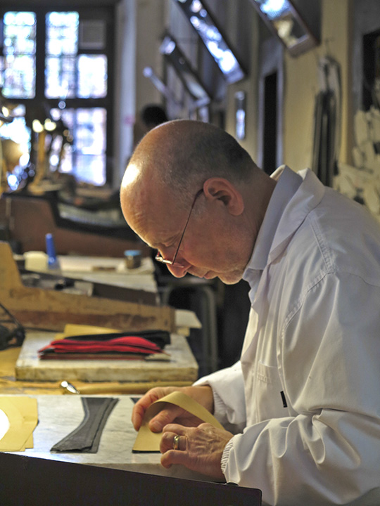 IMG_5177 Master Leather Worker at Sta.Croce Leather School