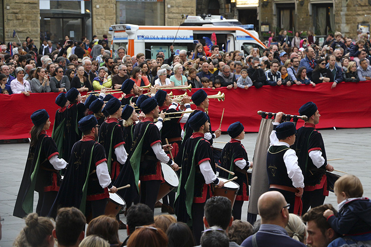 IMG_4226.  Firenze trumpeters at Flag Competition jpg
