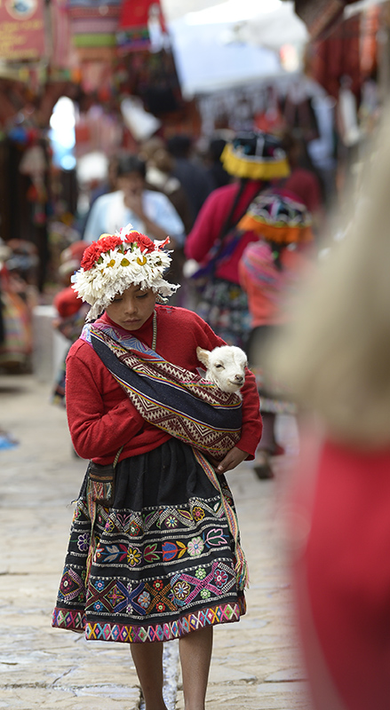 Sunday Pisac market.Peru