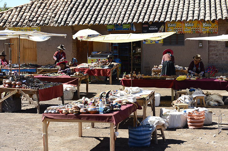 Raqchi souvernir market
