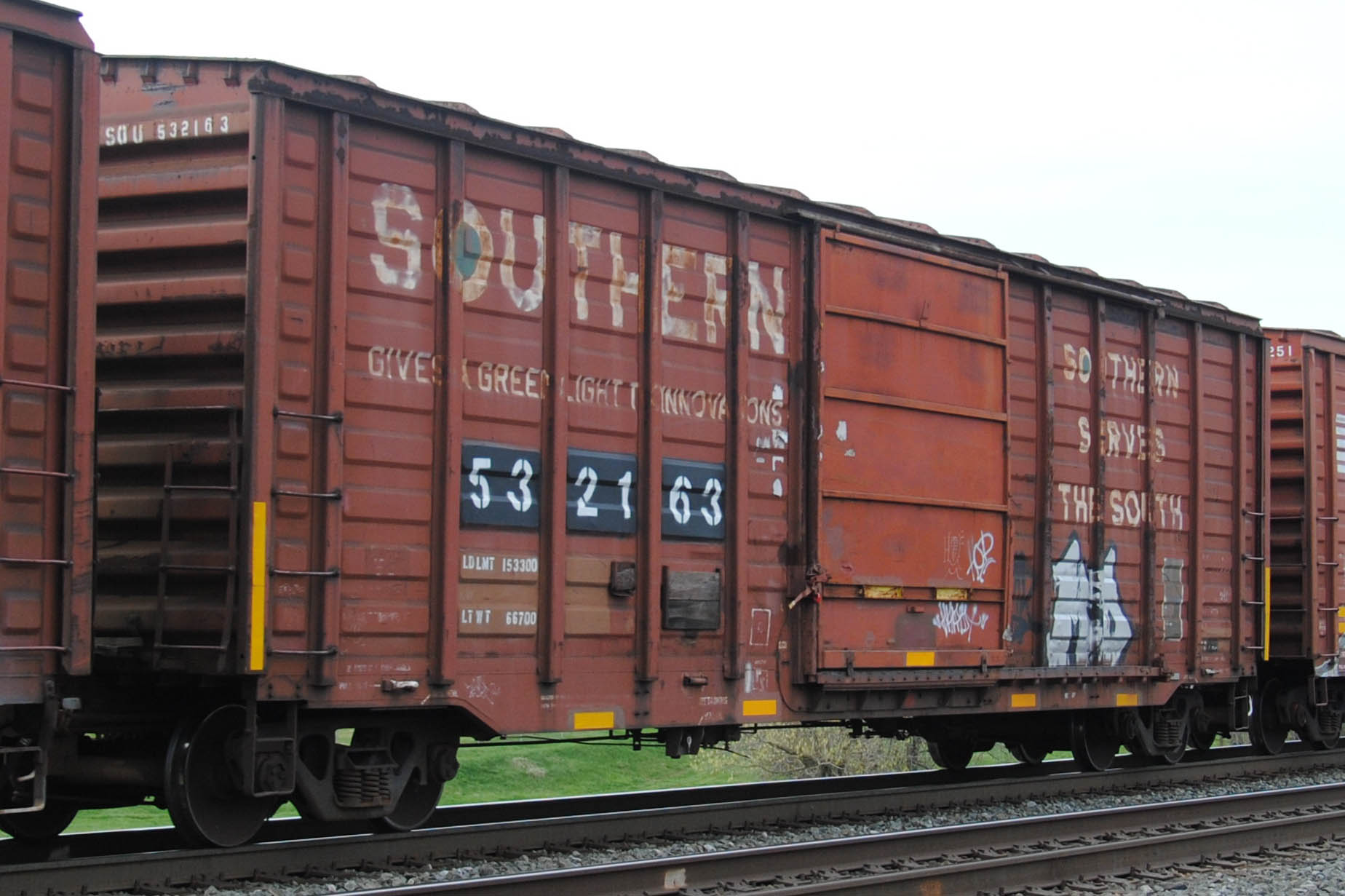 532163