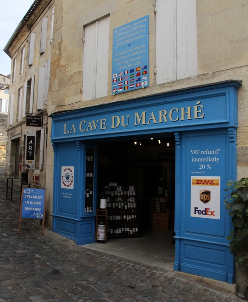 One of many wine shops - St. Emilion 