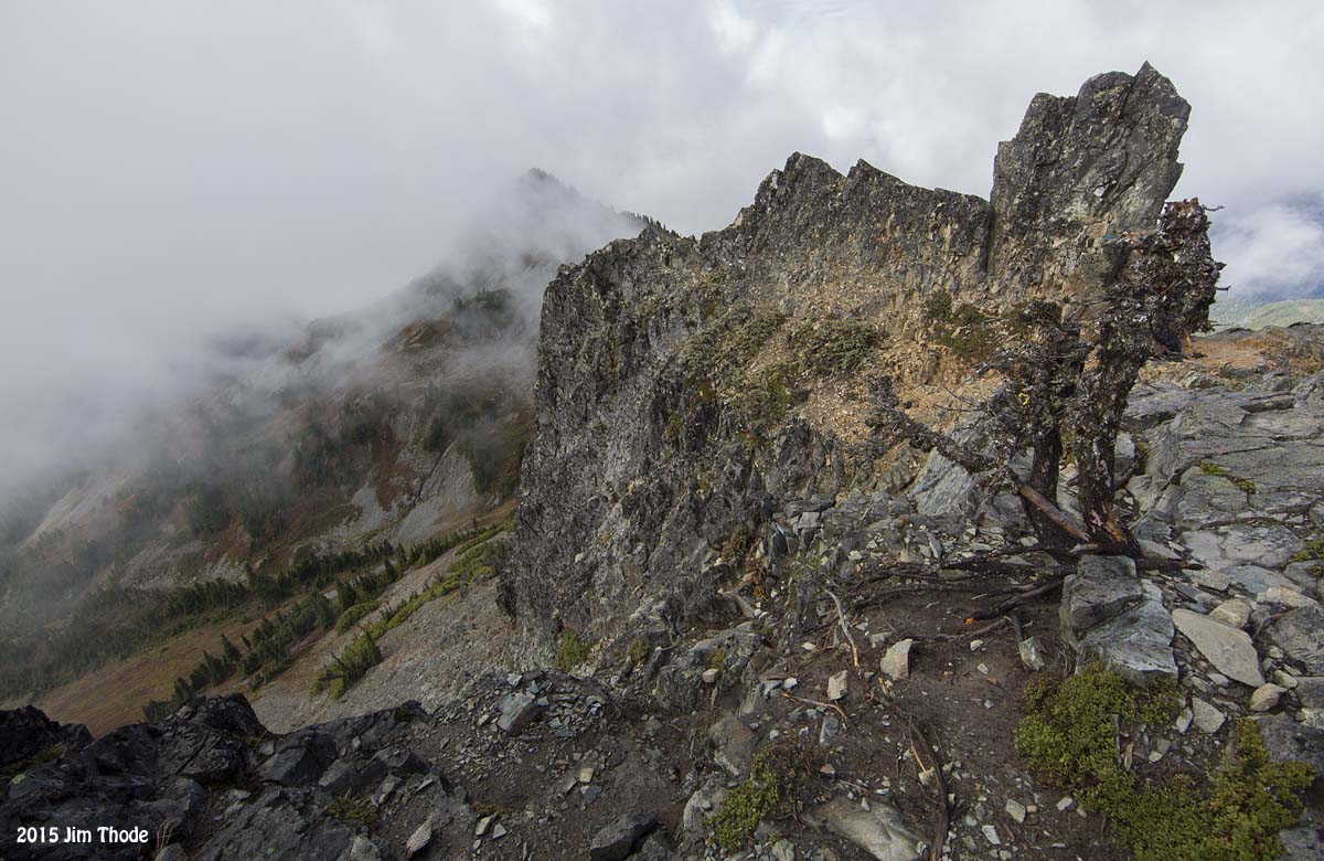 Scramble route on Pinnacle Peak - Looking down
