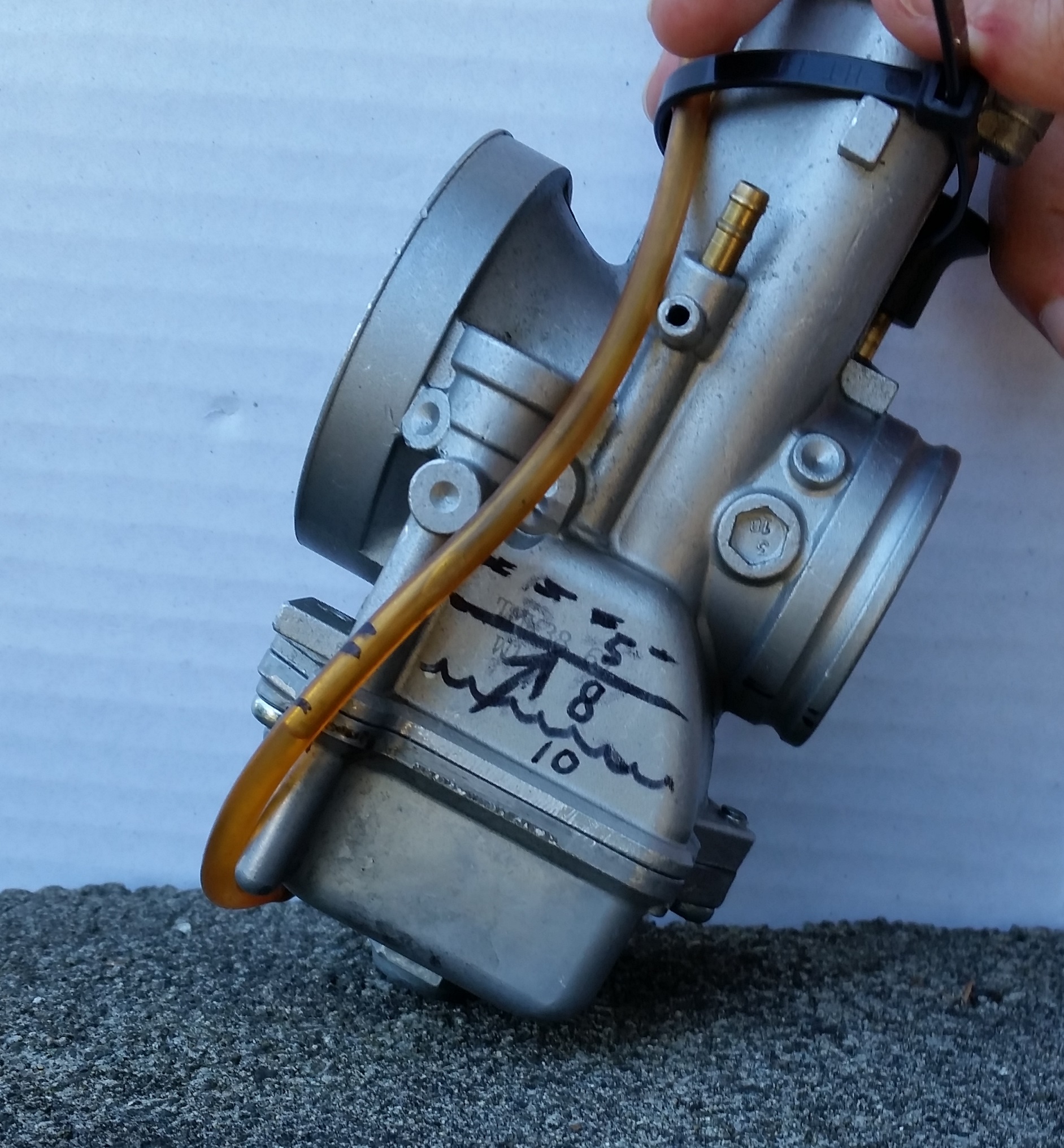 Mikuni Tilted After Adjusting to 8.5mm Float Level