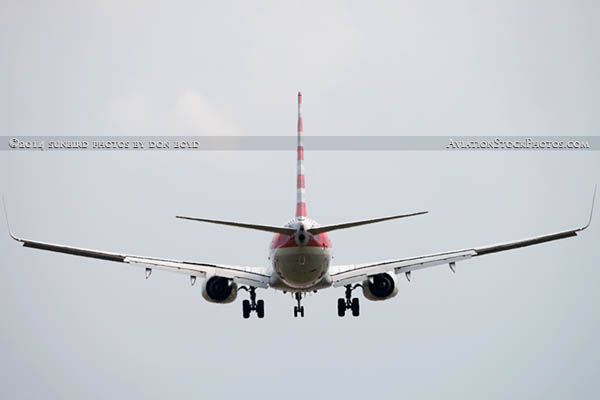 2014 - American Airlines B737-823 short final approach to DCA aviation aircraft stock phot #5704
