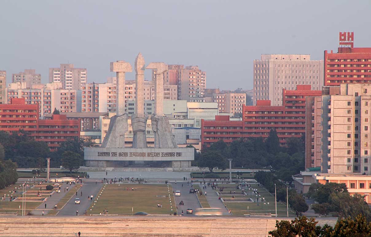 Monument to the Party Founding (建党纪念碑）