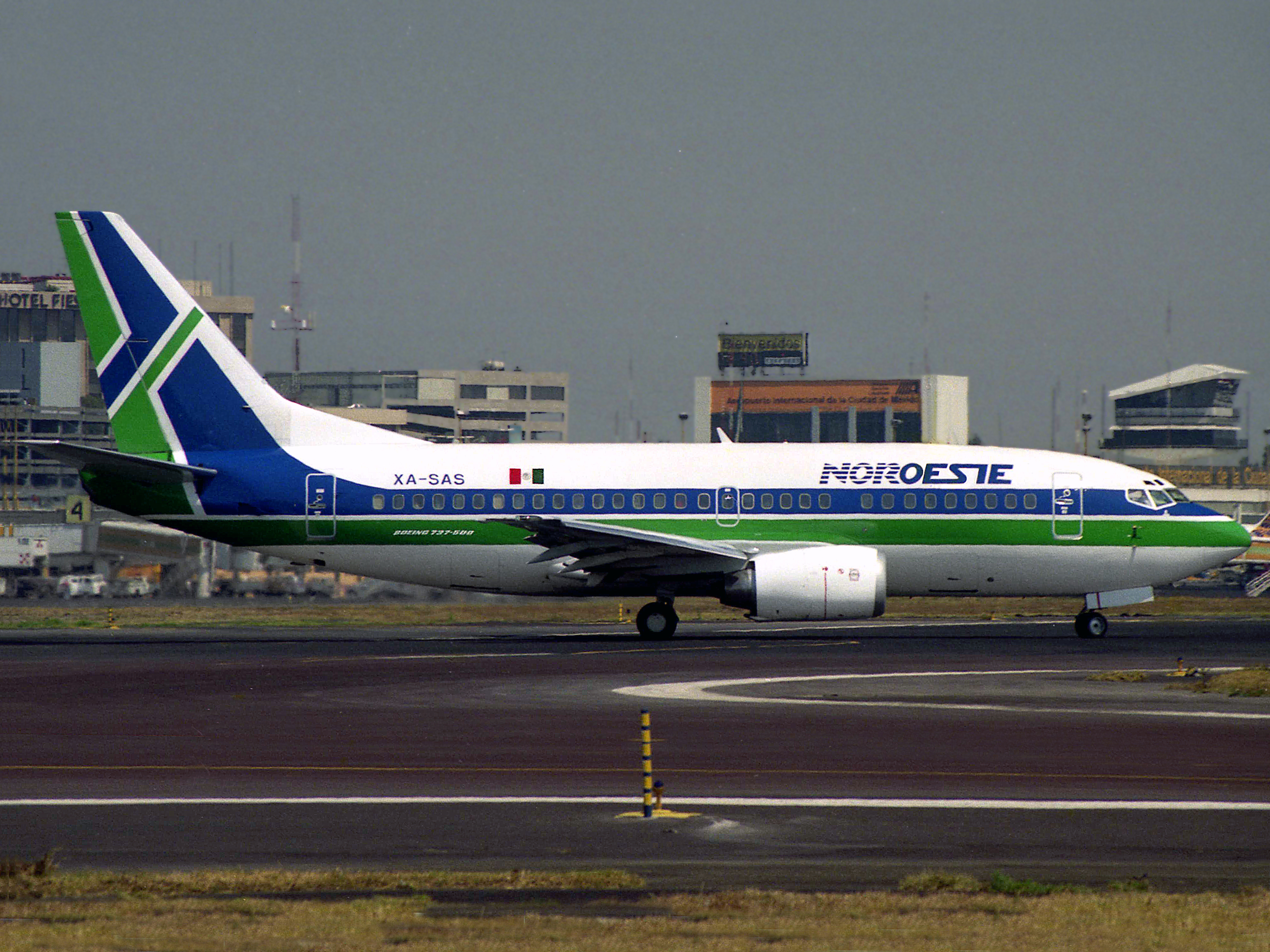 B737-500 XA-SAS 