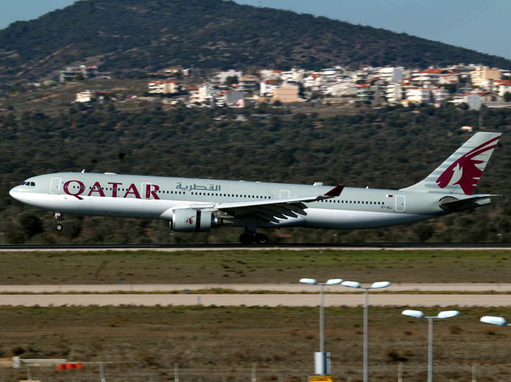 A330-300 A7-AEJ 