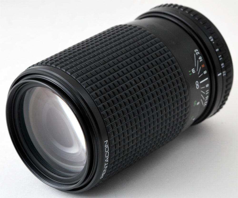 01 Pentacon MC 80-200mm Lens.jpg
