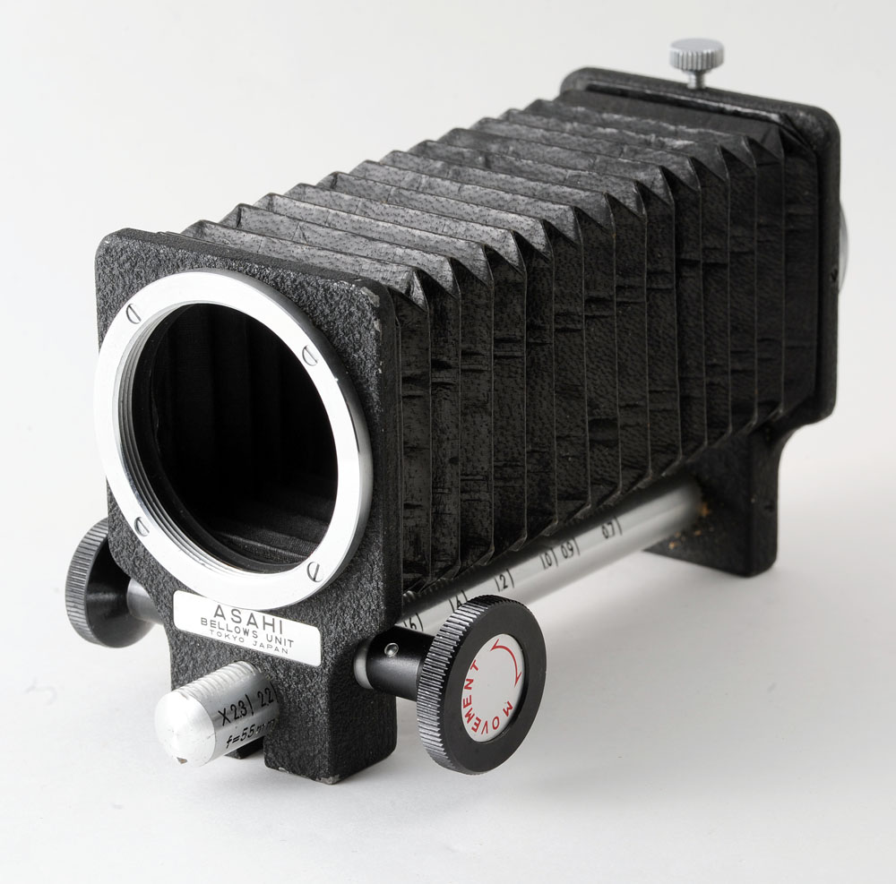 01 Pentax Asahi Bellows Unit M42 Screw Mount.jpg