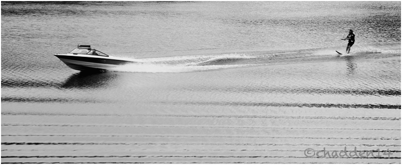 Mono #5 - Water skier