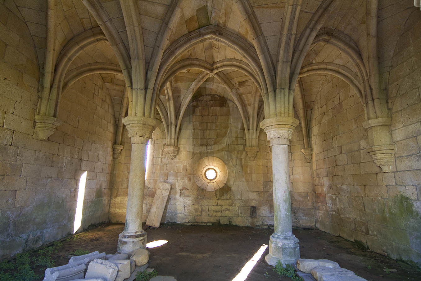 Igreja e Convento de <br> Santa Maria de Aguiar 