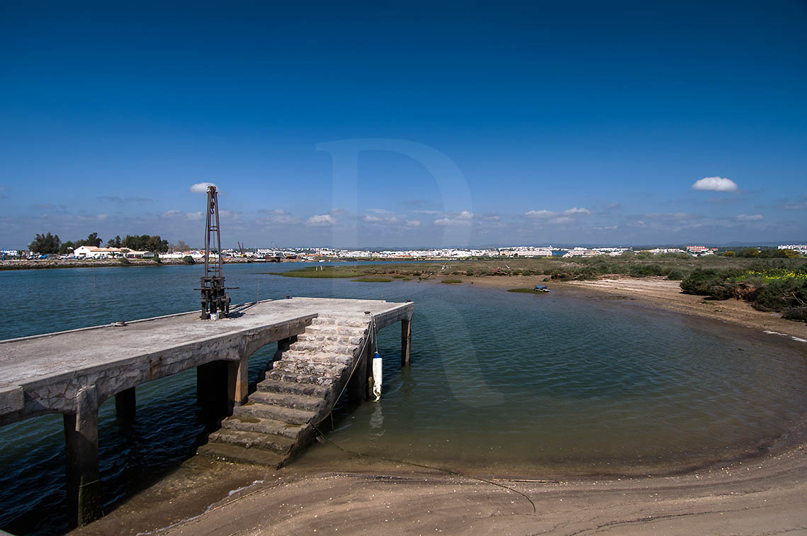 O Cais do Arraial Ferreira Neto e Tavira