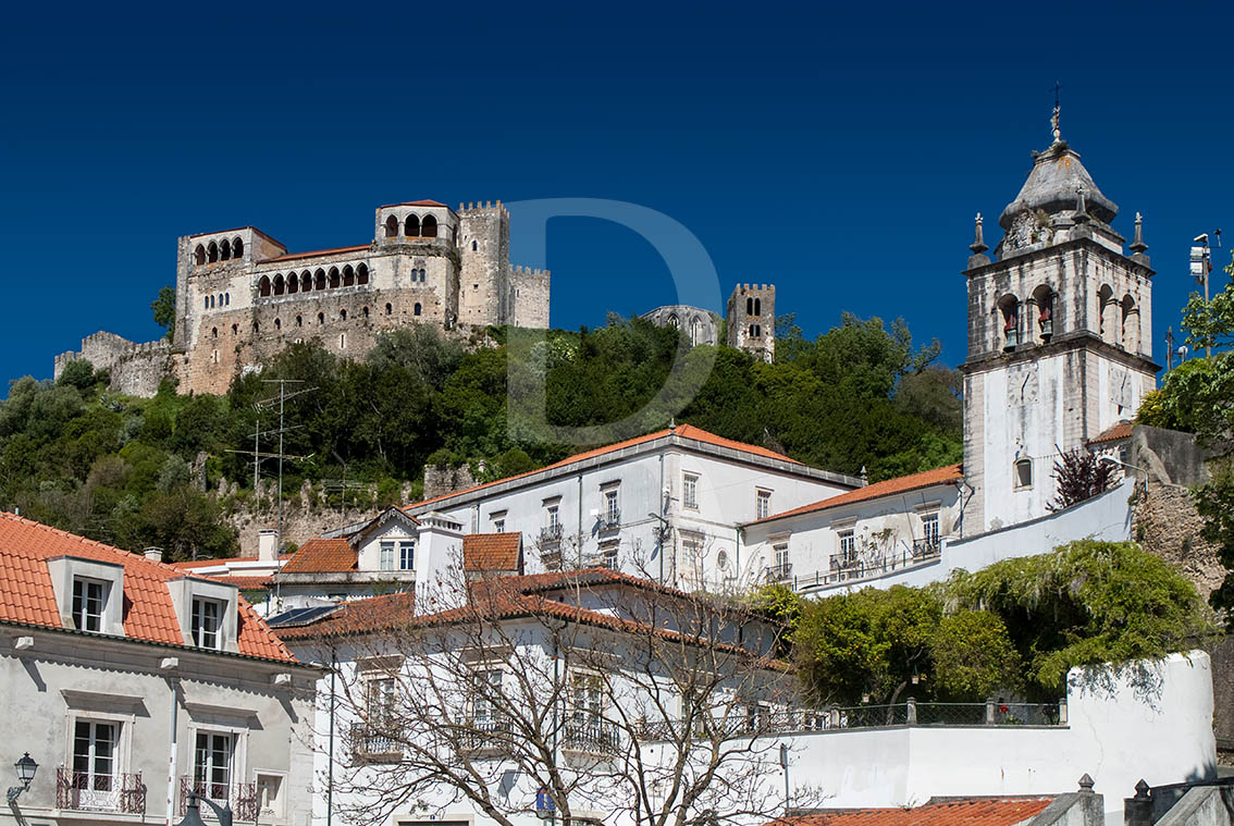 A Torre Sineira e o Castelo