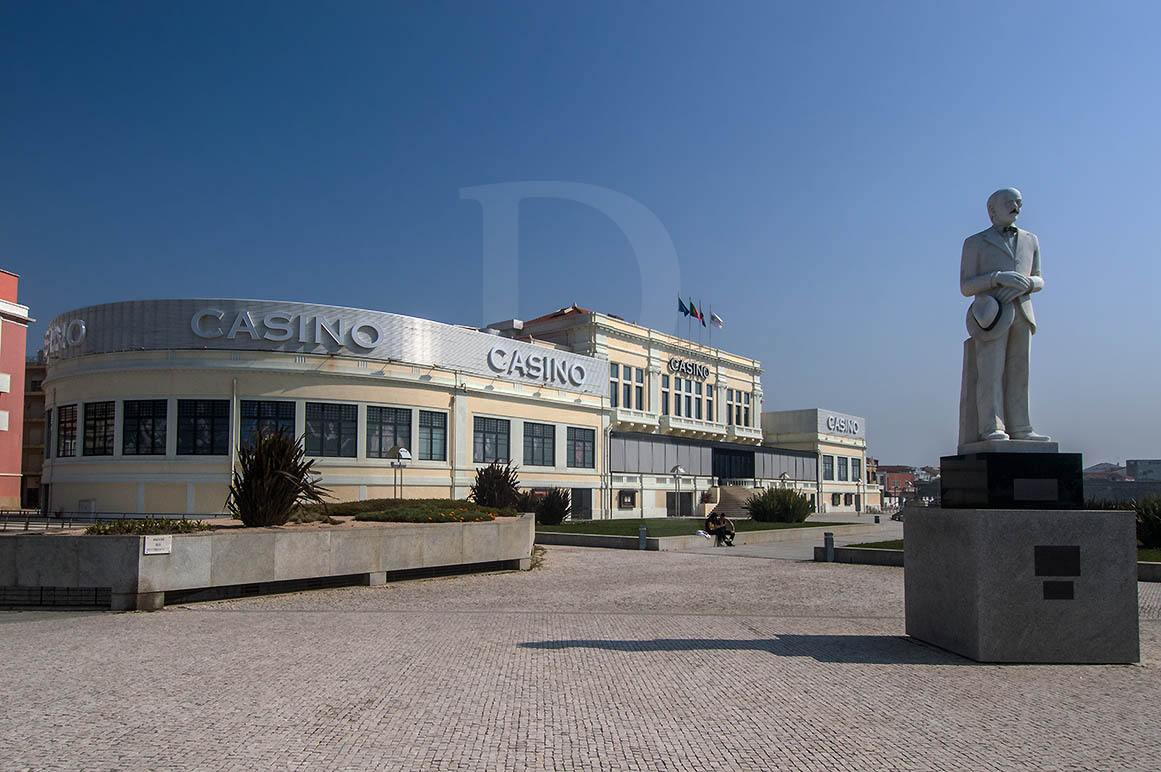 Fernando Pessoa e o Casino na Av. dos Descobrimentos