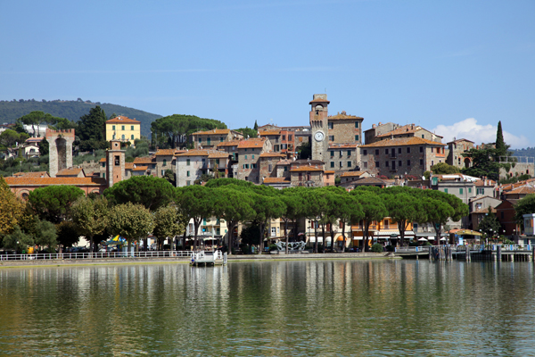  Waterside Panorama of Passignano.