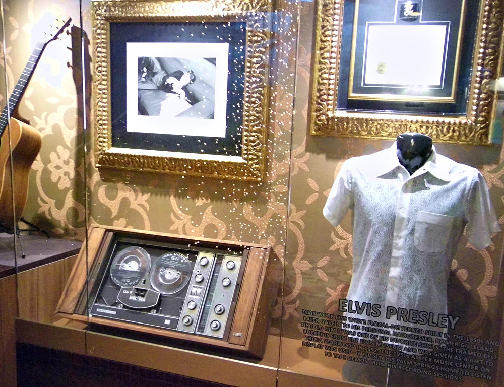 HARD ROCK CAFES ELVIS MEMORABILIA