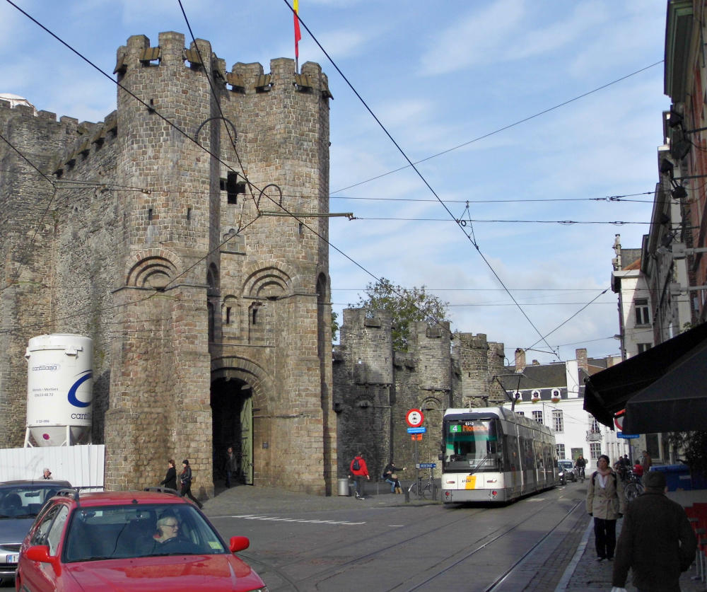 GRAVENSTEEN CASTLE GATEWAY