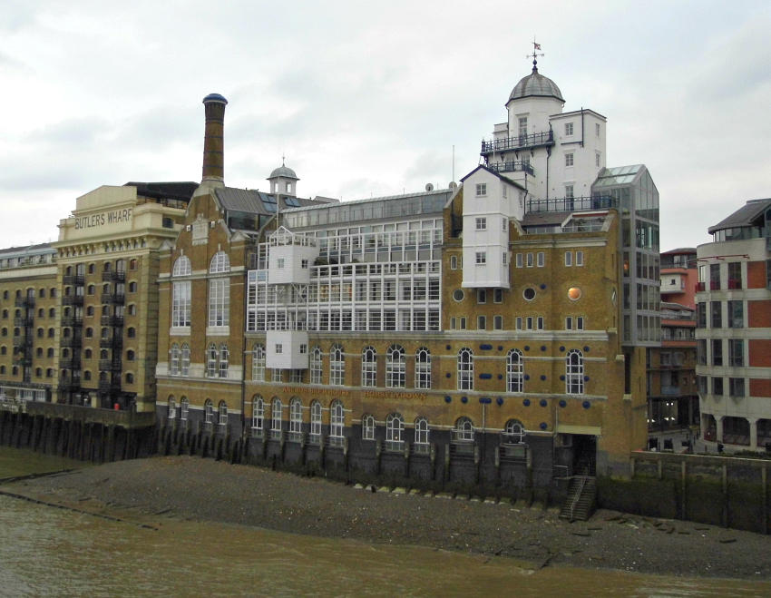 BUTLERS WHARF