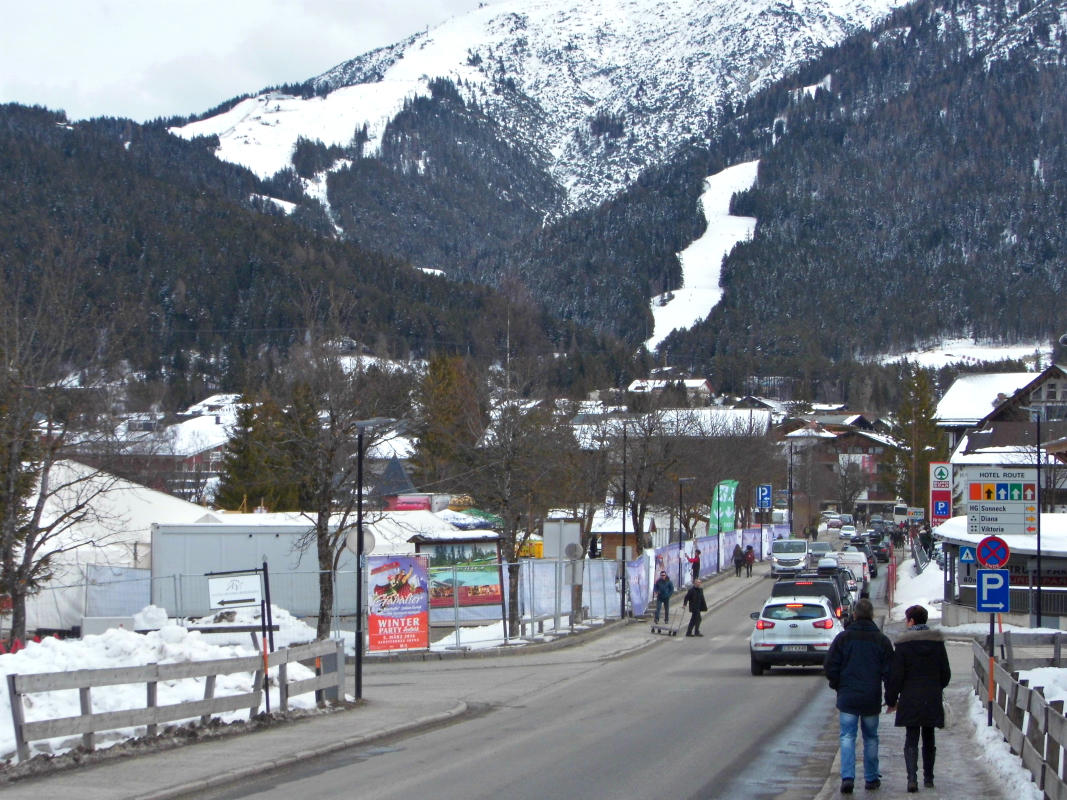 Rosshutte ski slope from Olympiastrasse