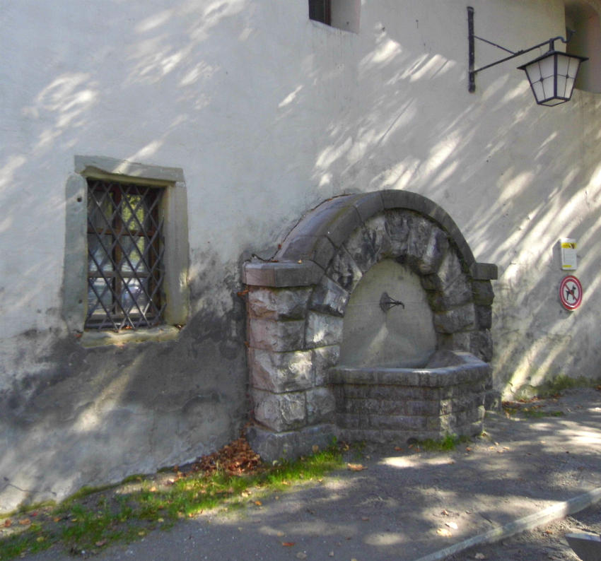 Old Drinking Fountain . 1