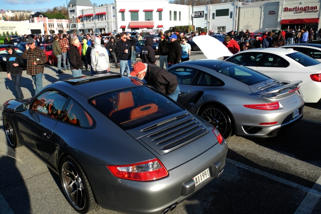 2005 Porsche 911 Carrera and 2014 Porsche 911 Turbo S (0950)