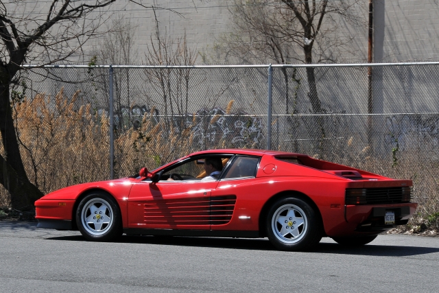 SPECTATORs 1980s Ferrari Testarossa (5631)