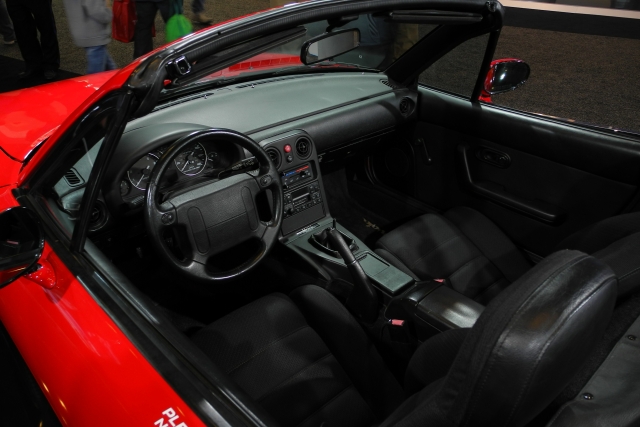 1990 Mazda MX-5 Miata, 15th MX-5 built, one of three displayed during global debut at 1989 Chicago Auto Show (1729)