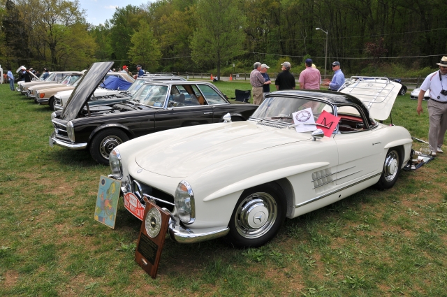 1963 300 SL, Deutsche Marque Concours dElegance, Vienna, VA -- May 2014 (6886)
