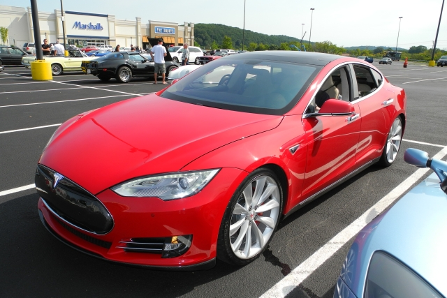 2014 Tesla Model S (3279)