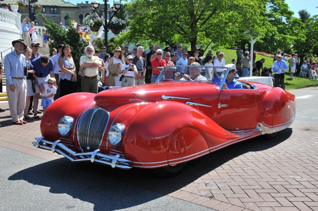 1947 Delahaye 135M Roadster by Figoni et Falaschi, -- The Hotel Hershey Award, The Elegance at Hershey 2014 (7702)