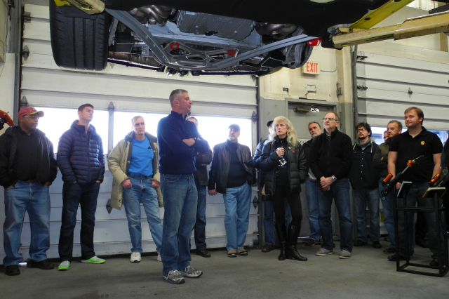PCA-CHS tech session at TPC Racing (8772)