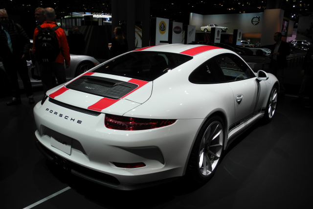 2016 911 R (991.1): Preuninger calls it the pure essence of the idea 911. (9434)